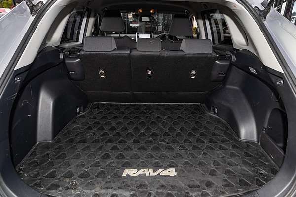 2019 Toyota RAV4 GXL MXAA52R