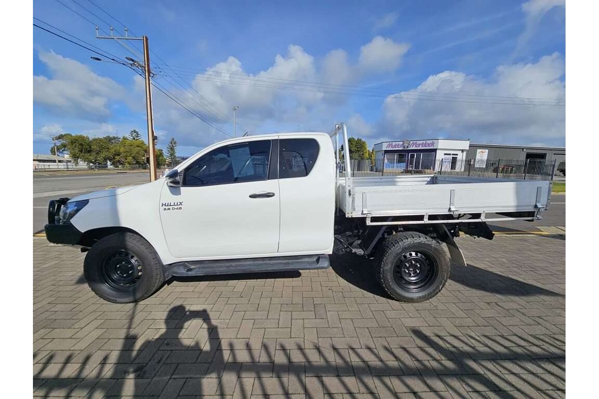 2018 Toyota Hilux SR GUN126R 4X4