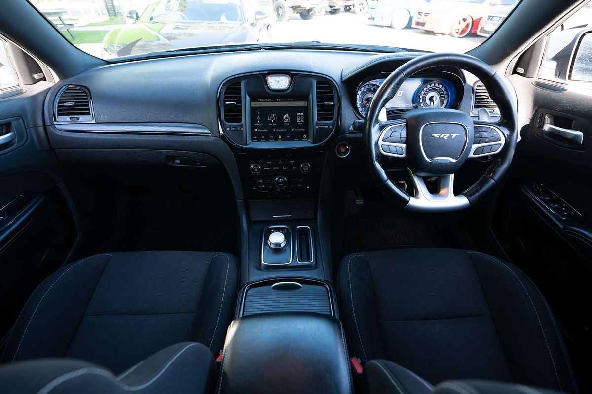 2020 Chrysler 300 SRT Core LX