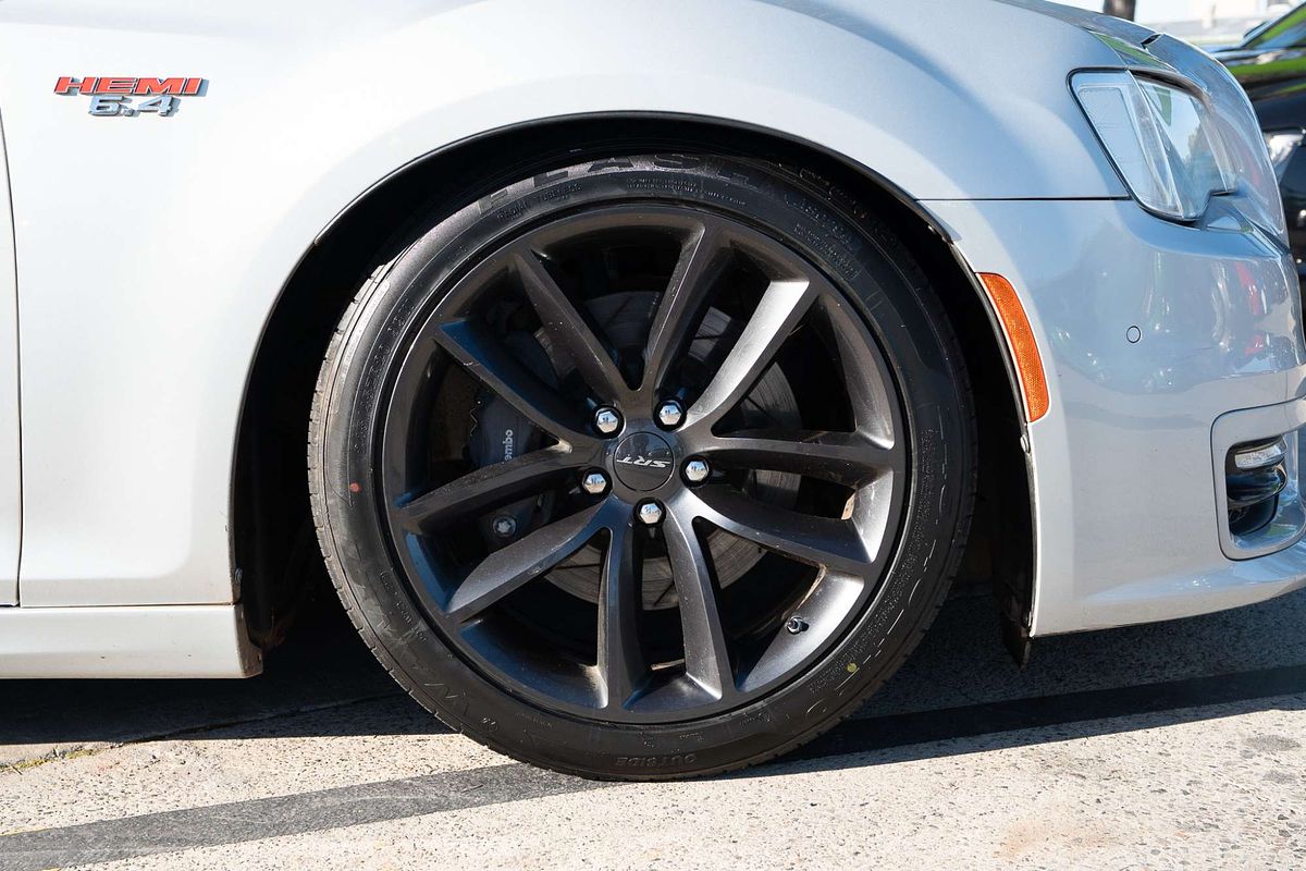 2020 Chrysler 300 SRT Core LX