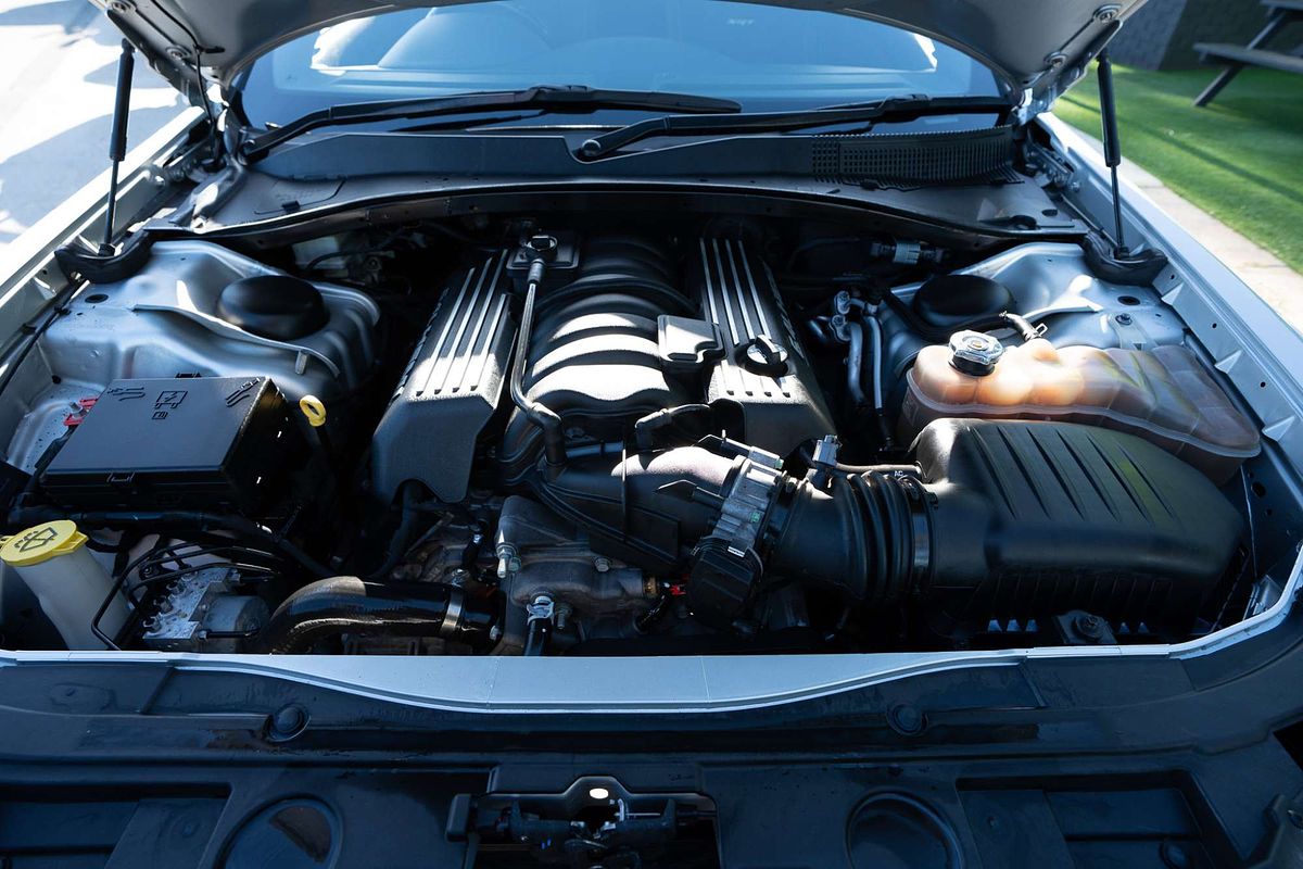 2020 Chrysler 300 SRT Core LX