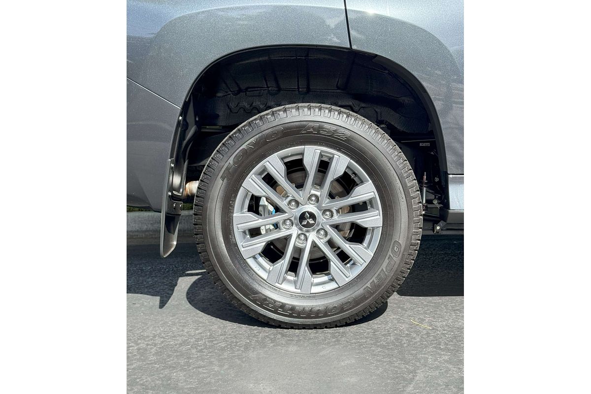 2024 Mitsubishi Pajero Sport GLX QF
