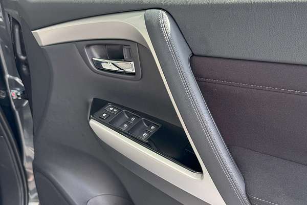 2024 Mitsubishi Pajero Sport GLX QF