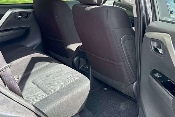 2024 Mitsubishi Pajero Sport GLX QF