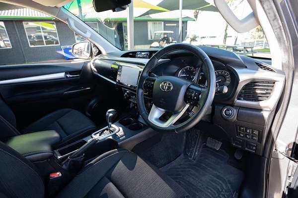 2022 Toyota Hilux SR5 GUN126R 4X4
