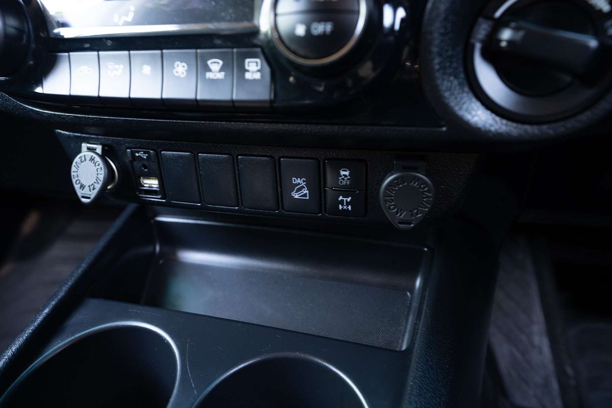 2022 Toyota Hilux SR5 GUN126R 4X4