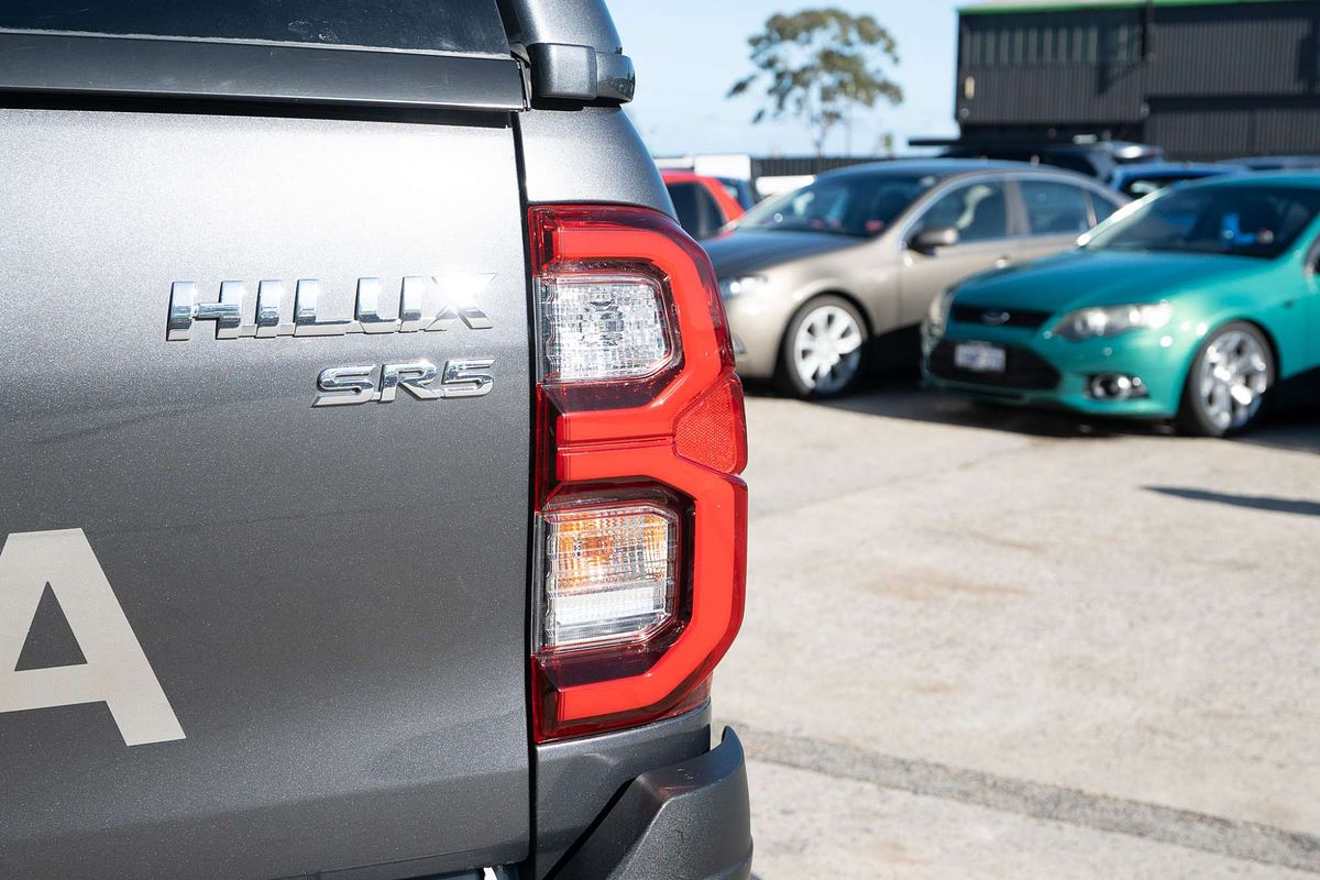 2022 Toyota Hilux SR5 GUN126R 4X4