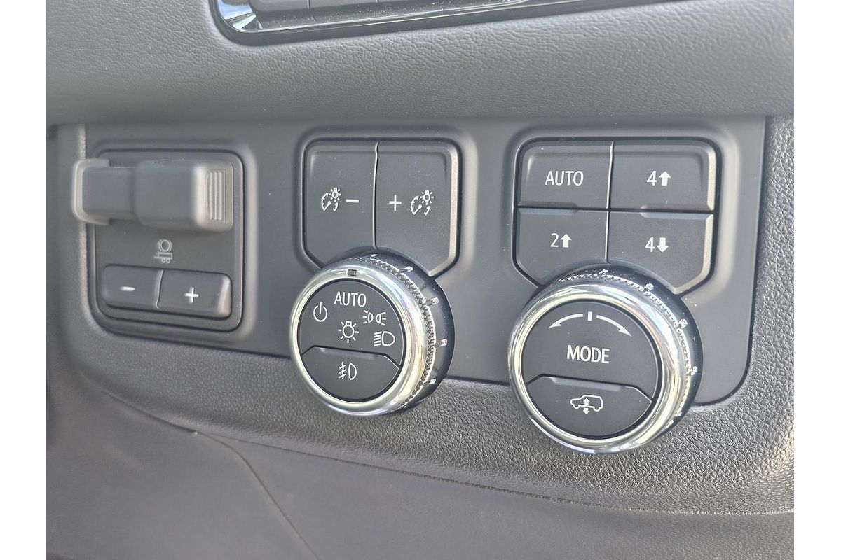 2025 GMC Yukon Denali T1