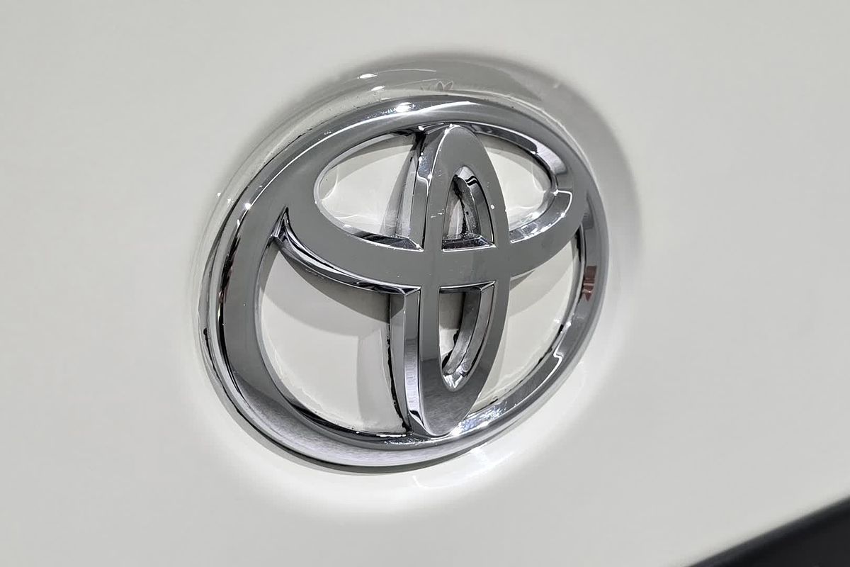 2018 Toyota Hiace Hiace Van LWB 2.7L Petrol Manual TRH201R LWB