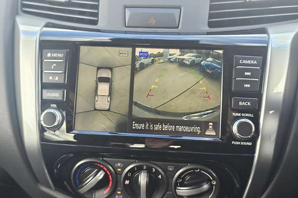 2024 Nissan Navara ST D23 4X4