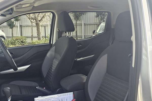 2024 Nissan Navara ST D23 4X4