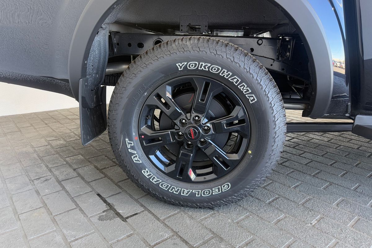 2025 Nissan Navara PRO-4X D23 4X4