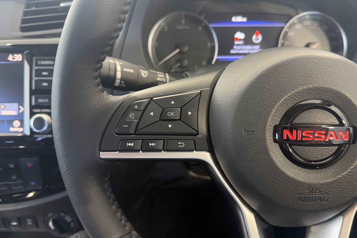 2025 Nissan Navara PRO-4X D23 4X4