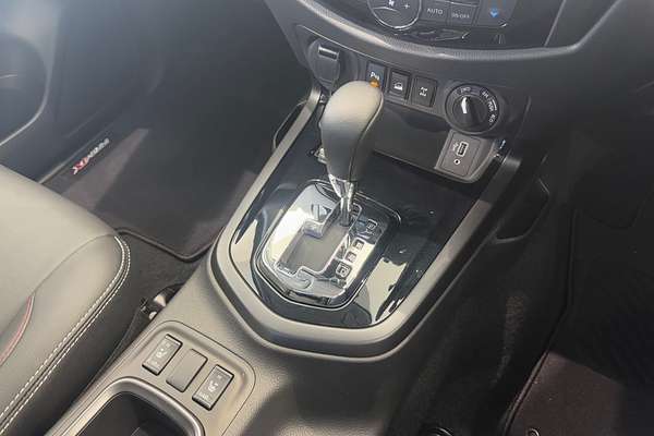 2025 Nissan Navara PRO-4X D23 4X4