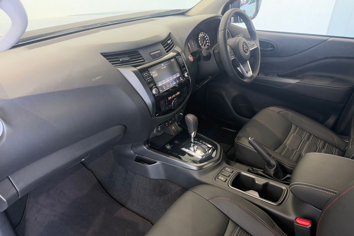 2025 Nissan Navara PRO-4X D23 4X4