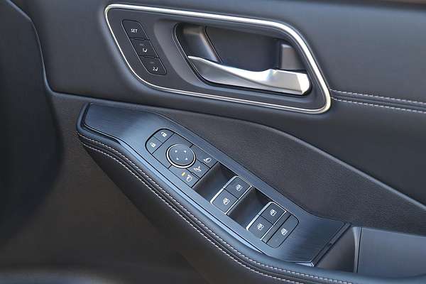 2025 Nissan X-TRAIL Ti-L T33