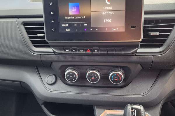 2023 Renault Trafic Pro X82 LWB