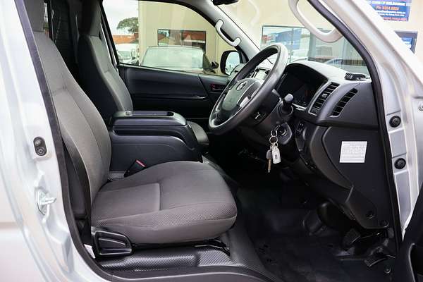2017 Toyota Hiace KDH201R LWB