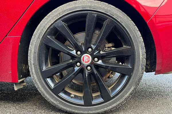 2016 Jaguar XE 20d R-Sport X760