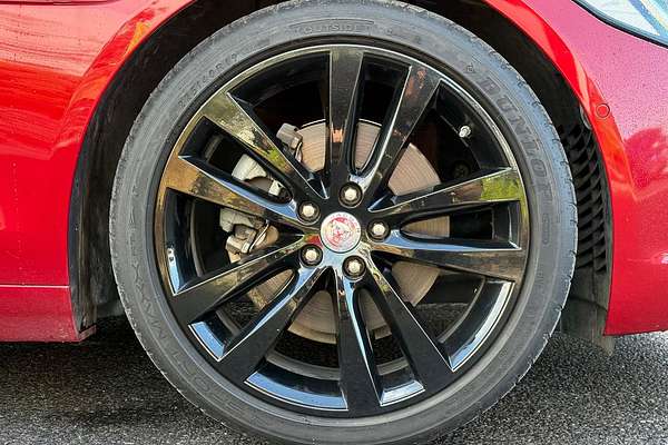 2016 Jaguar XE 20d R-Sport X760
