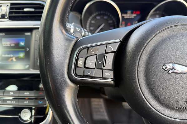 2016 Jaguar XE 20d R-Sport X760