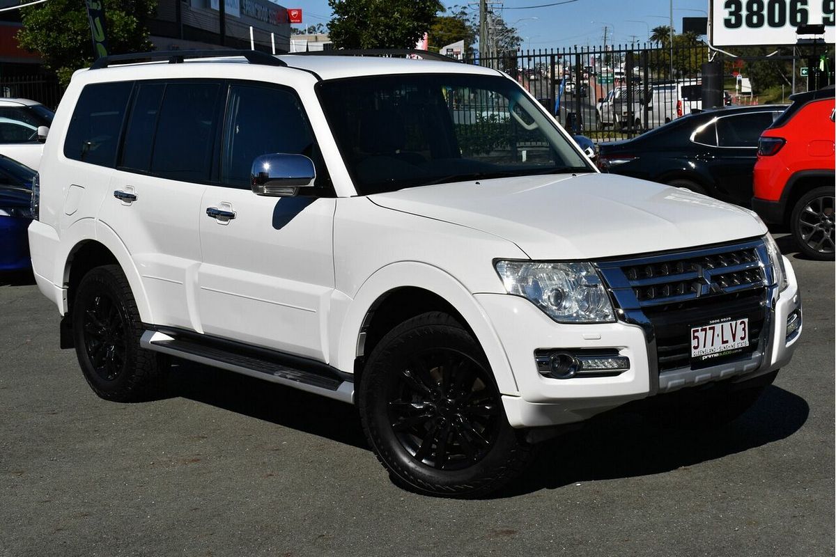 2015 Mitsubishi Pajero GLX NX