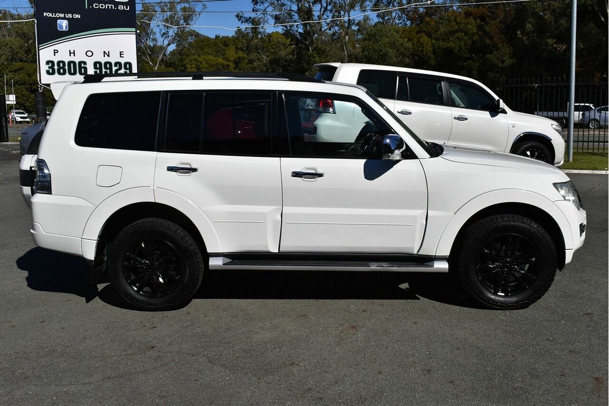 2015 Mitsubishi Pajero GLX NX
