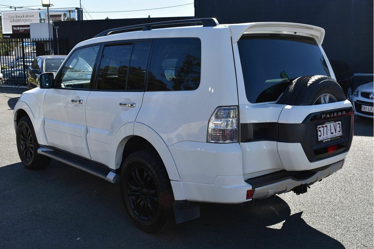 2015 Mitsubishi Pajero GLX NX