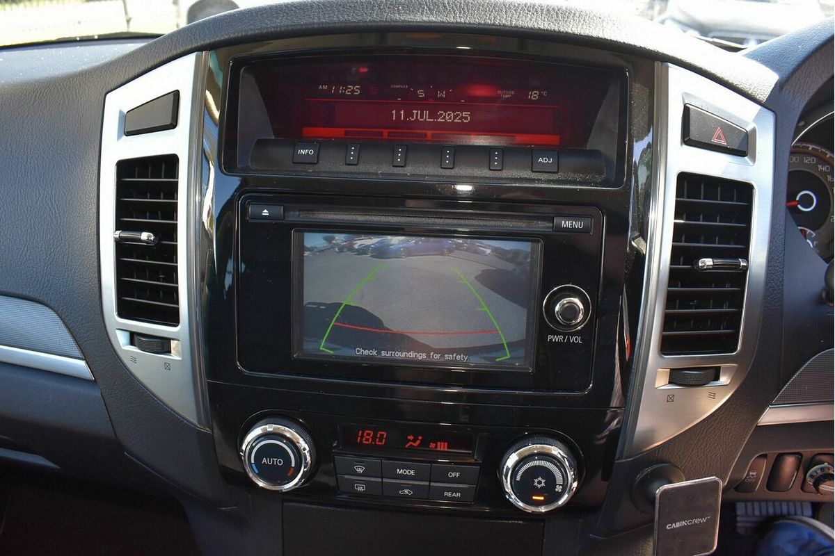 2015 Mitsubishi Pajero GLX NX