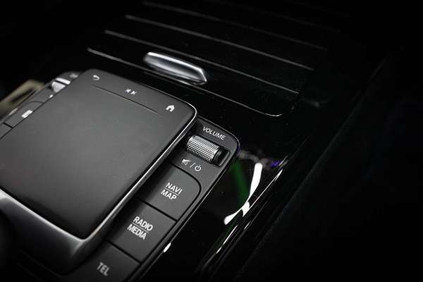 2022 Mercedes-Benz A-Class A250 V177