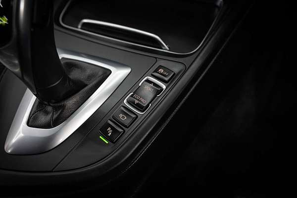 2017 BMW 3 Series 330i M Sport F30 LCI