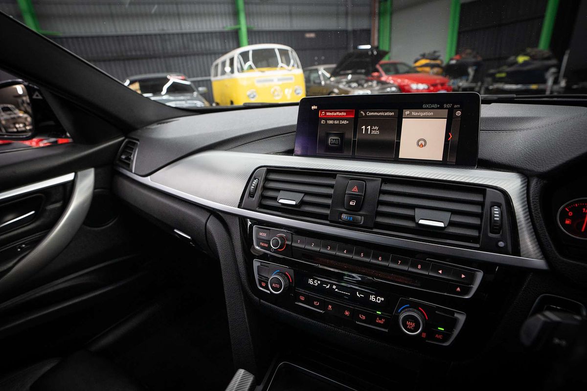 2017 BMW 3 Series 330i M Sport F30 LCI