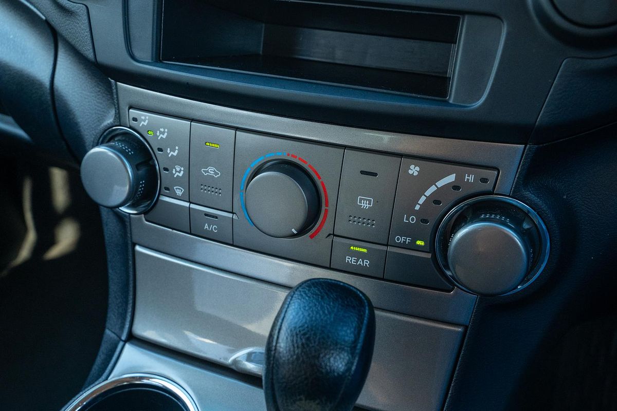 2013 Toyota Kluger Altitude GSU45R