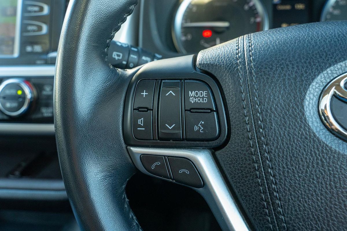 2017 Toyota Kluger Grande GSU55R