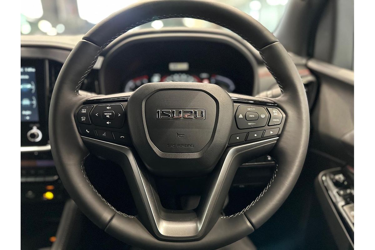 2025 Isuzu MU-X X-TERRAIN
