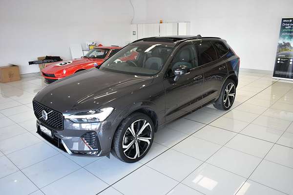 2021 Volvo XC60 B6 R-Design