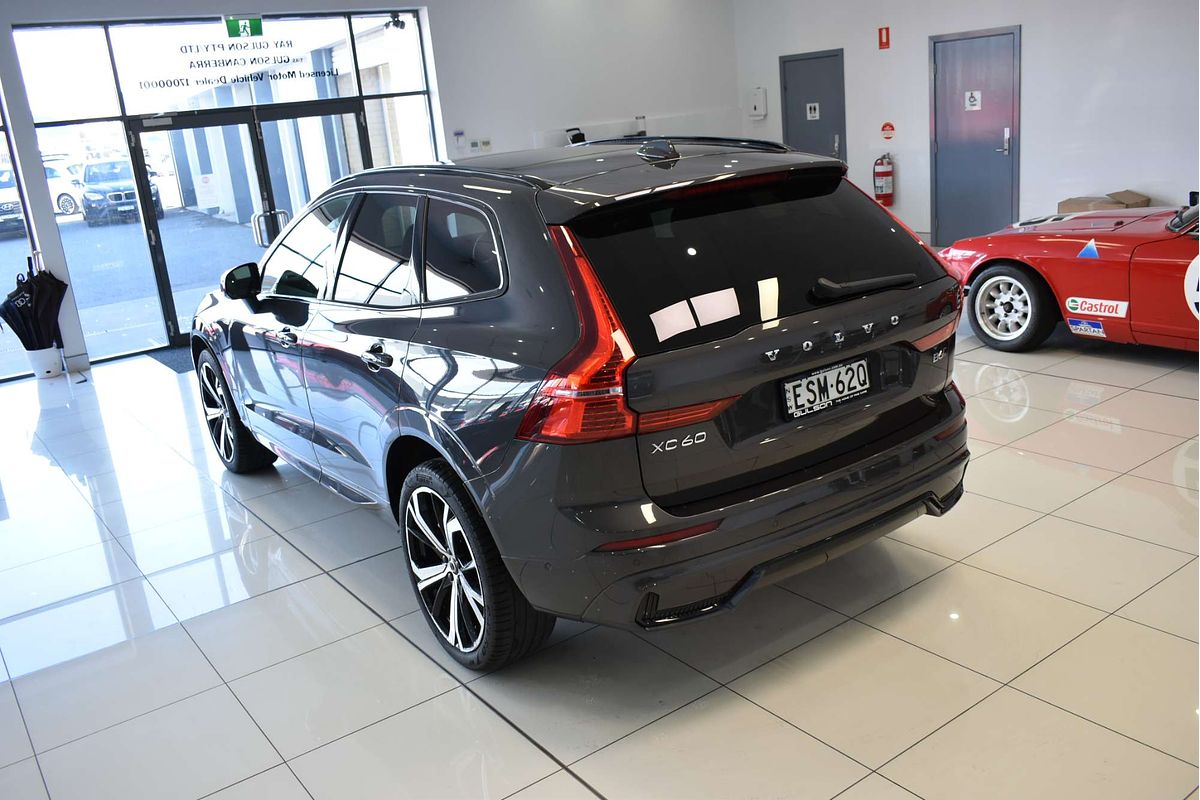 2021 Volvo XC60 B6 R-Design