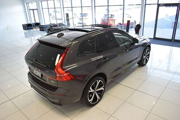 2021 Volvo XC60 B6 R-Design
