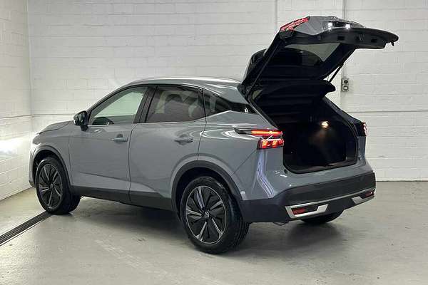 2025 Nissan QASHQAI Ti J12