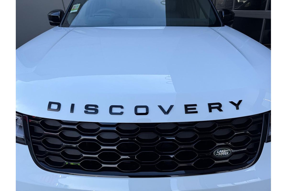 2024 Land Rover Discovery P360 Dynamic SE Series 5