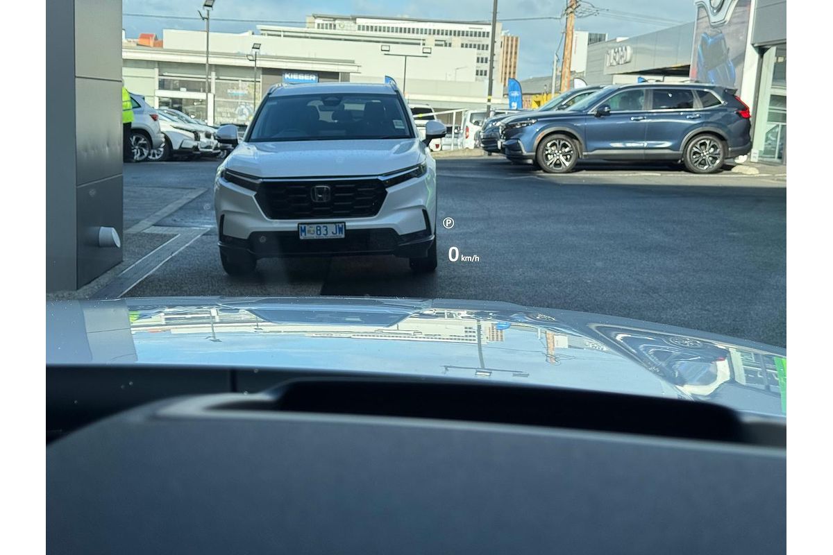2024 Land Rover Discovery P360 Dynamic SE Series 5