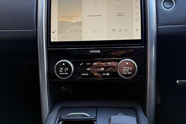 2024 Land Rover Discovery P360 Dynamic SE Series 5