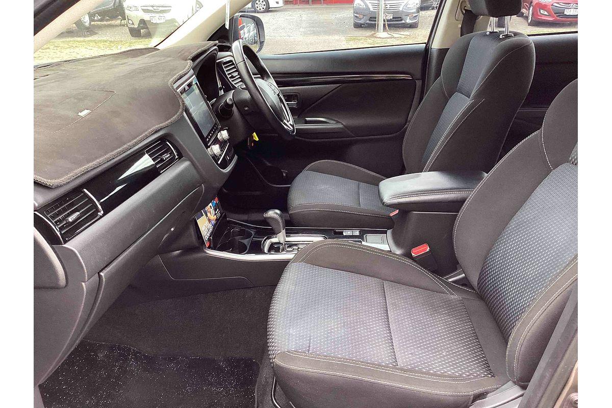 2019 Mitsubishi Outlander ES ZL