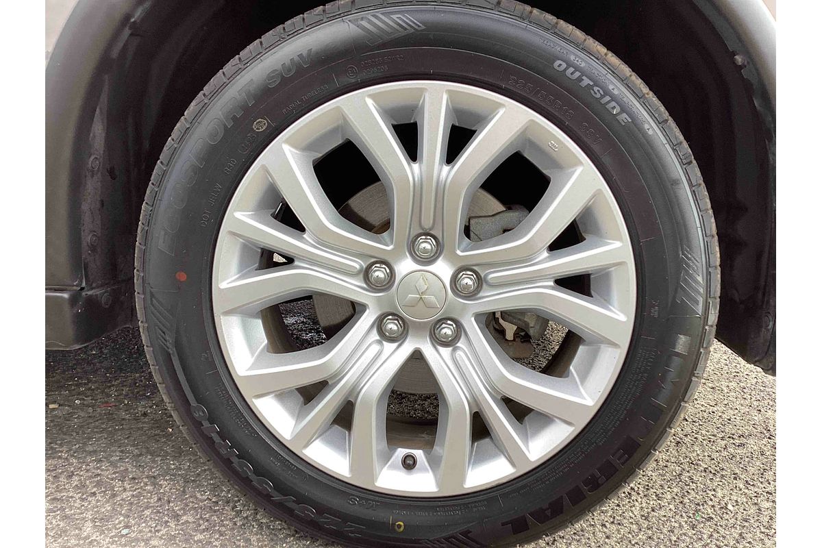 2019 Mitsubishi Outlander ES ZL