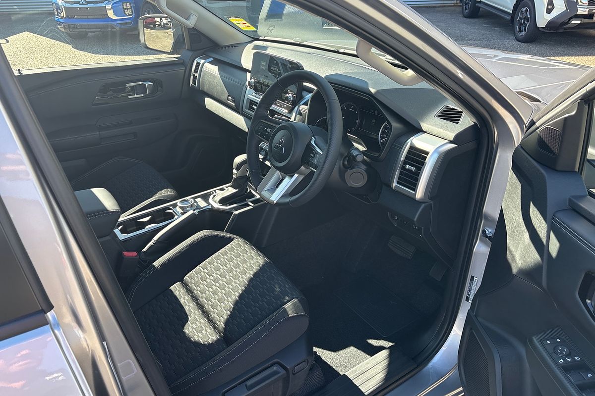 2025 Mitsubishi Triton GLS MV 4X4