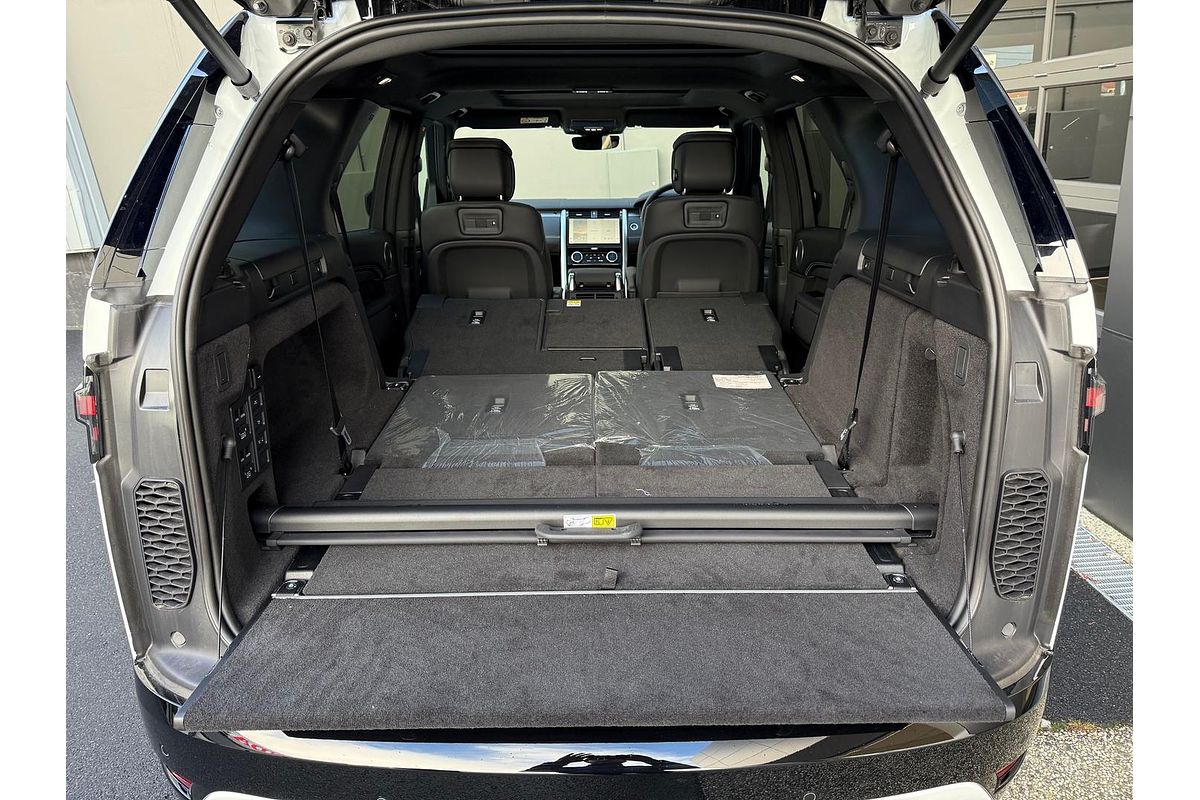 2024 Land Rover Discovery P360 Dynamic SE Series 5