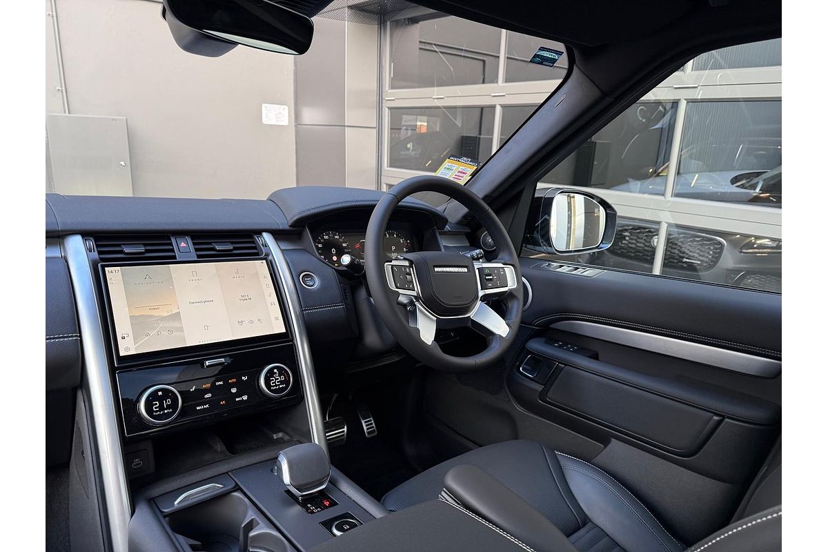 2024 Land Rover Discovery P360 Dynamic SE Series 5