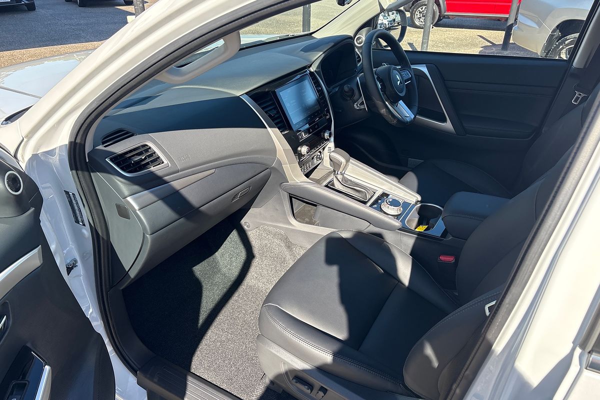 2025 Mitsubishi Pajero Sport Exceed QG