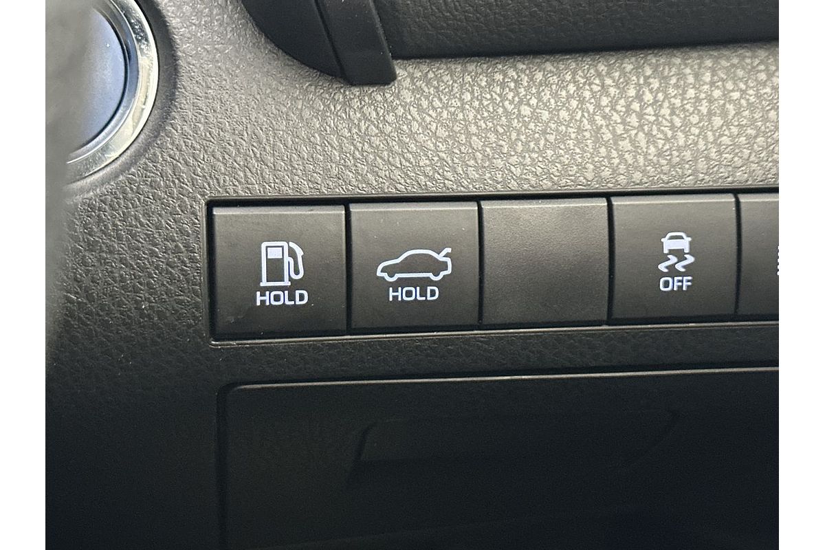 2024 Toyota Camry Ascent AXVH70R