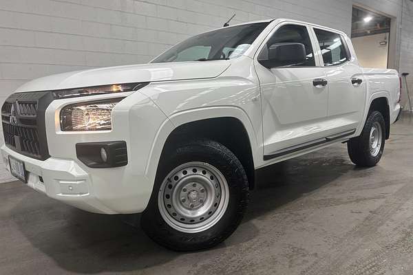 2024 Mitsubishi Triton GLX MV 4X4